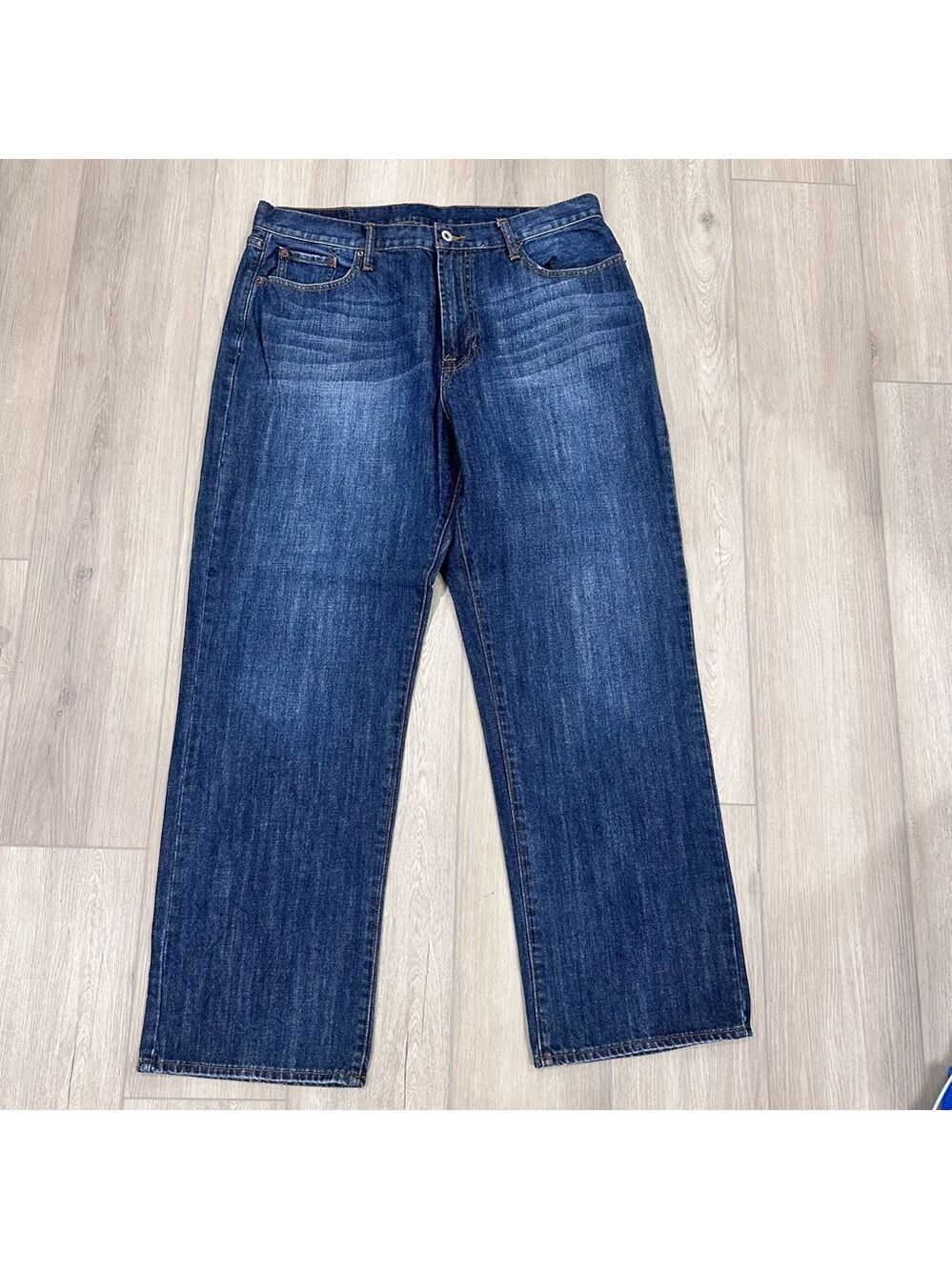 Lucky Brand men’s relaxed straight leg jeans dark wash size 38